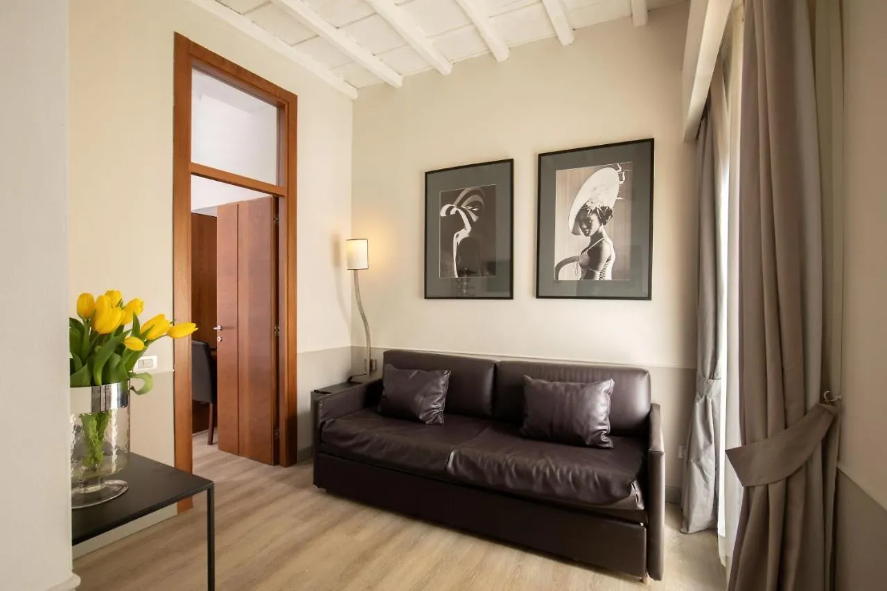 רומא Condotti Palace