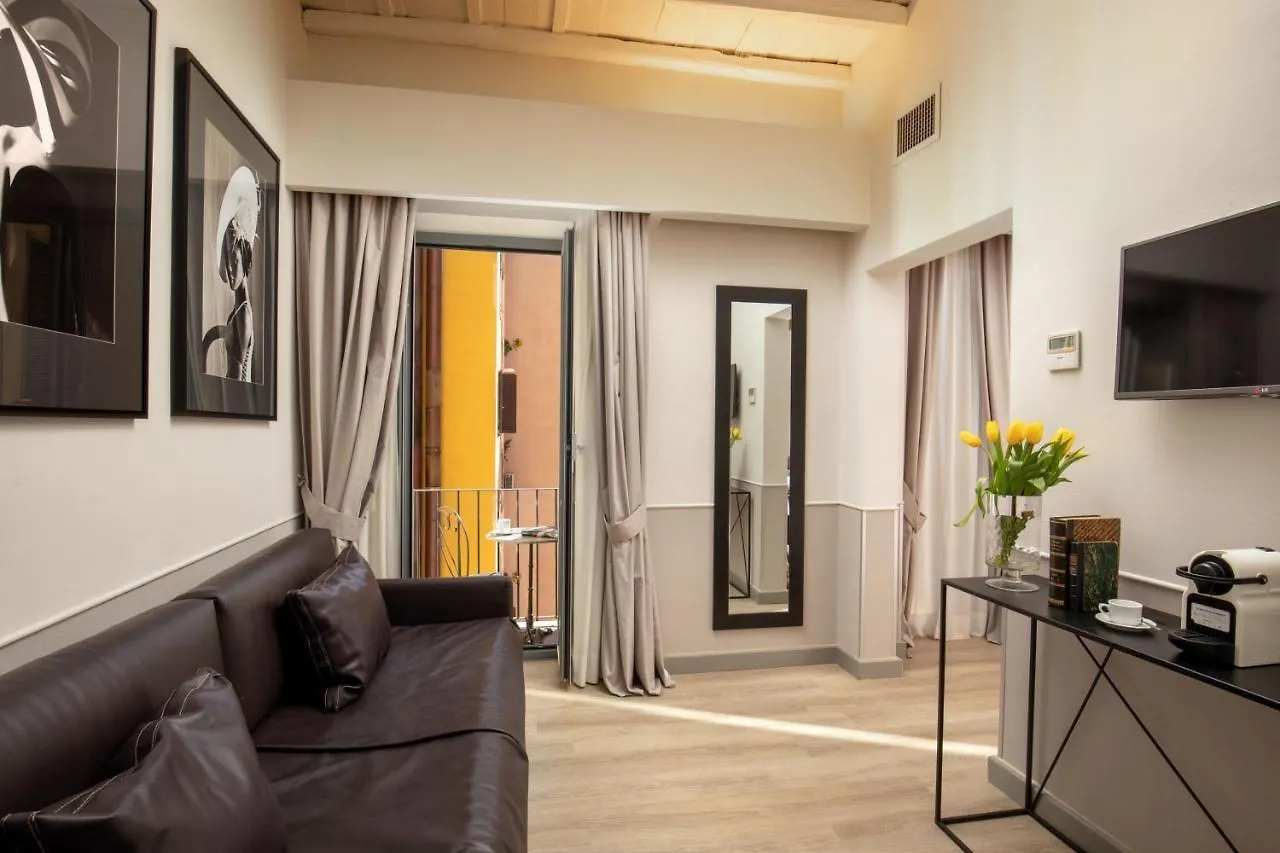 רומא Condotti Palace מלון