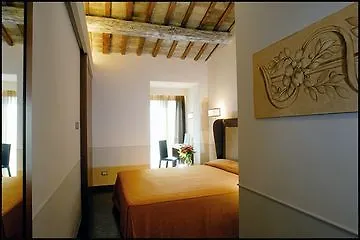 רומא Condotti Palace מלון