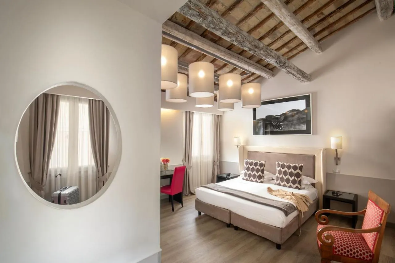 **** Hotel Condotti Palace Rome Italy
