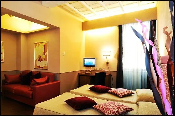 Condotti Palace Roma